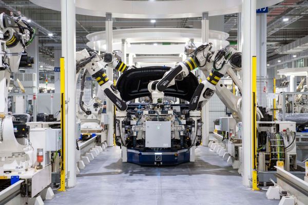 What innovations are driving the future of UK car manufacturing?